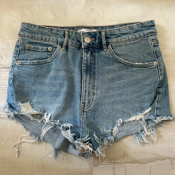 Denim shorts - Picture 1 of 3